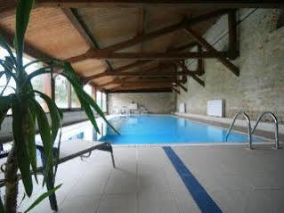 Domaine De Barive Hotel 4*